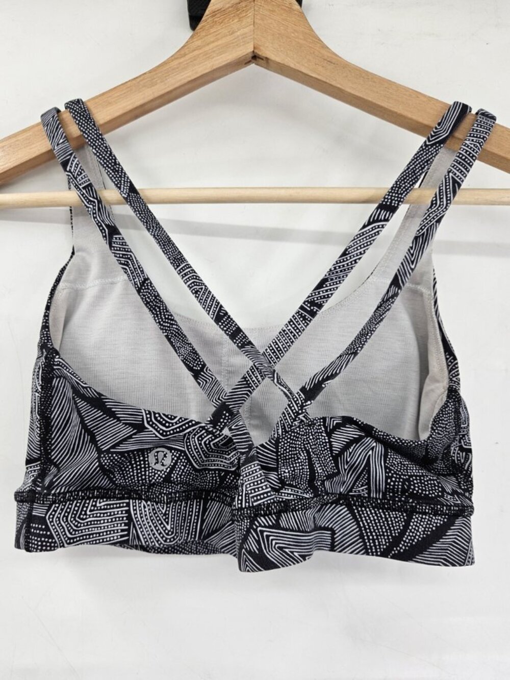 Lululemon Energy Bra Sz 6 Dottie Tribe White Black Yoga Running Fitness Athletic - Picture 2 of 3
